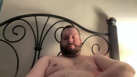 Snapshot of redsman1992 chatting on December 30, 10:43 am marlboroboy online show from December 30, 10:43 am