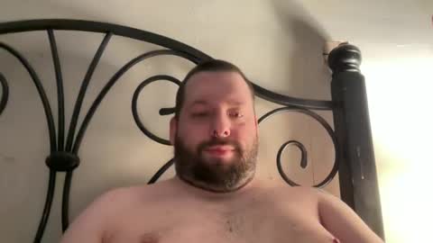 Snapshot of redsman1992 chatting on February 1, 9:43 am marlboroboy online show from February 1, 9:43 am