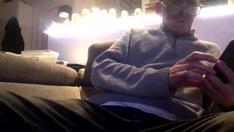 Redspider154 online show from April 13, 7:19 pm