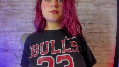   online show from April 4, 12:35 pm