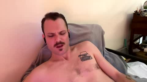 Reed Thomas online show from February 3, 2:14 am