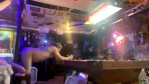 Snapshot of reeferleefer chatting on November 3, 3:19 am Lee online show from November 3, 3:19 am