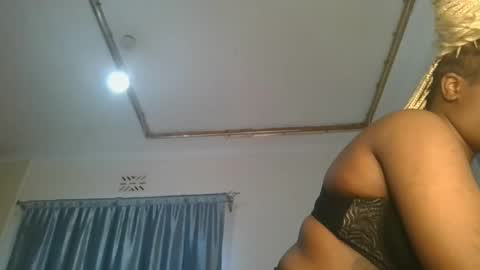 Snapshot of reenie_barbie chatting on February 27, 4:20 am barbie online show from February 27, 4:20 am