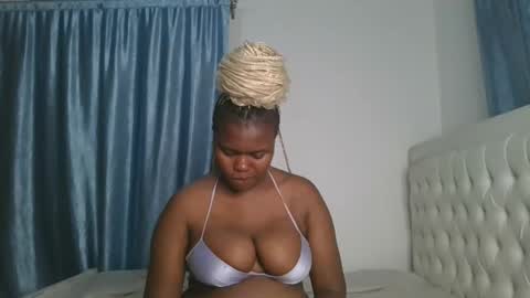 Snapshot of reenie_barbie chatting on March 2, 1:26 am barbie online show from March 2, 1:26 am