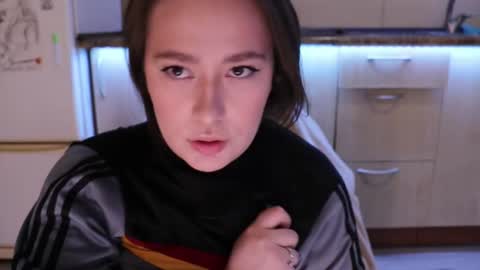 Snapshot of regalelsa chatting on October 14, 4:30 pm Elsa online show from October 14, 4:30 pm