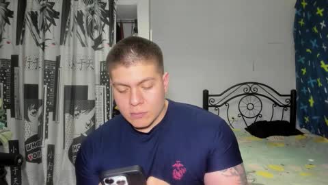 Snapshot of regan_jhonson chatting on December 17, 6:19 am regan_jhonson online show from December 17, 6:19 am