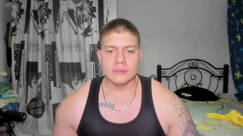 Snapshot of regan_jhonson chatting on December 22, 6:54 am regan_jhonson online show from December 22, 6:54 am