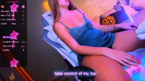 reggieMeow online show from February 26, 2:04 am