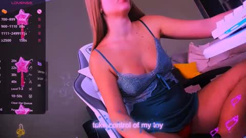 reggieMeow online show from February 27, 3:58 am