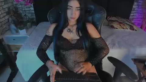   online show from June 26, 3:00 am