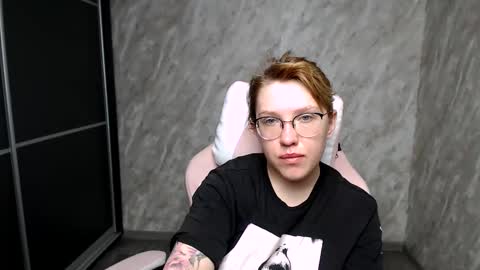 Regina online show from March 10, 2:17 am