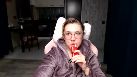 Regina online show from September 29, 1:38 pm