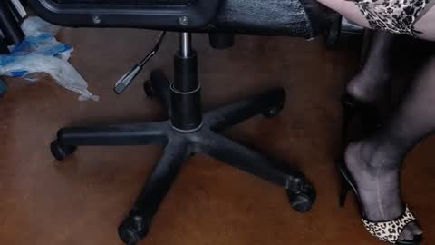 Snapshot of regnerfsky chatting on January 26, 9:40 pm RegNerfsky online show from January 26, 9:40 pm