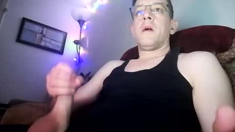 Snapshot of regularguy20 chatting on November 29, 9:23 am regularguy20 online show from November 29, 9:23 am