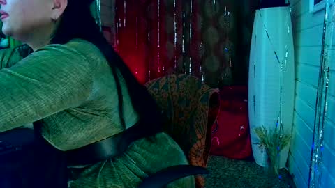 Snapshot of reicat chatting on December 20, 1:47 am Karina online show from December 20, 1:47 am