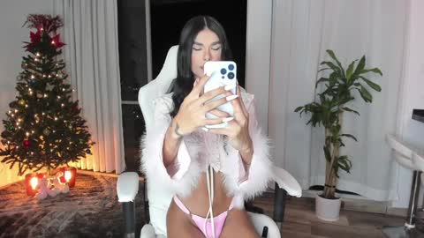  REICHEL  online show from December 13, 1:59 am