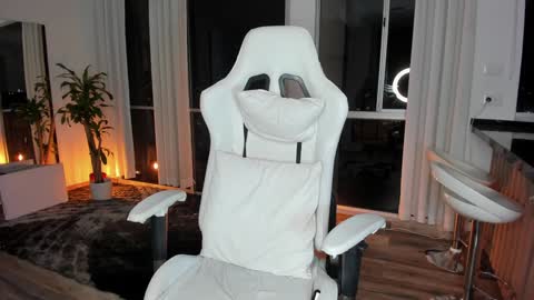  REICHEL  online show from January 27, 9:13 am