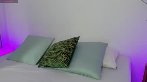 Reika  online show from March 29, 3:39 am