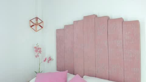 Reika  online show from April 12, 4:06 am