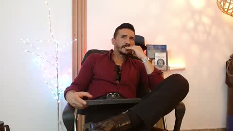   REIKO  online show from January 13, 3:39 pm