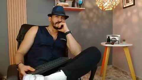 Snapshot of reiko_85_ chatting on July 14, 3:18 pm REIKO online show from July 14, 3:18 pm