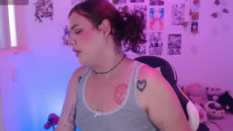 Snapshot of reiko_doll chatting on November 20, 7:02 pm REIKO online show from November 20, 7:02 pm