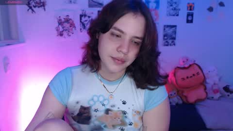 Snapshot of reiko_doll chatting on December 3, 9:57 pm REIKO online show from December 3, 9:57 pm