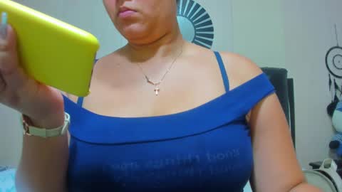 Snapshot of reina_loren chatting on December 4, 9:46 pm reina_loren online show from December 4, 9:46 pm