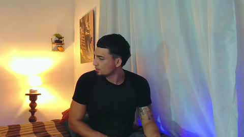 paola online show from December 5, 2:09 am