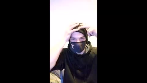 Snapshot of remycouture chatting on December 21, 5:47 am remycouture online show from December 21, 5:47 am