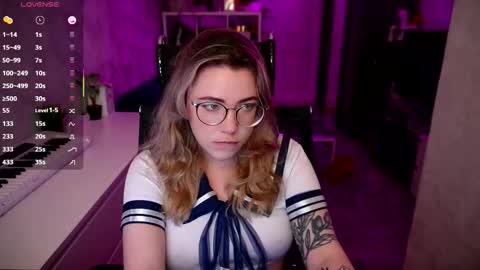 Snapshot of remywild chatting on September 18, 6:54 pm RemyWild online show from September 18, 6:54 pm