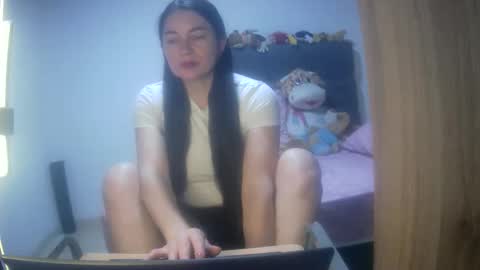 Snapshot of renata_hot1 chatting on October 26, 1:11 am renata_hot1 online show from October 26, 1:11 am