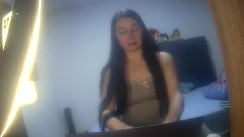 Snapshot of renata_hot1 chatting on November 23, 1:38 am renata_hot1 online show from November 23, 1:38 am