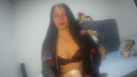 Snapshot of renata_hot1 chatting on December 15, 11:42 pm renata_hot1 online show from December 15, 11:42 pm