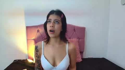 renata_velvet online show from February 25, 11:42 am