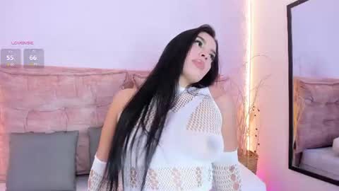 Snapshot of renatajhonson chatting on June 10, 10:19 pm Renata online show from June 10, 10:19 pm