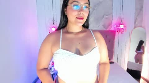 RenataPeach online show from May 8, 2:06 am