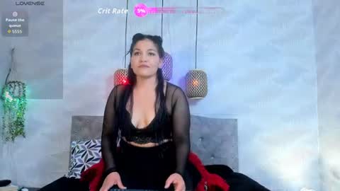 Renatha Laurent online show from June 17, 7:48 pm