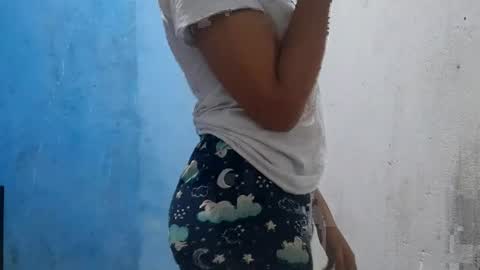 renaygelvin online show from April 24, 12:18 pm