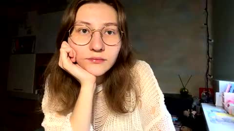 Snapshot of renayreisdorf chatting on March 2, 1:18 pm Mia online show from March 2, 1:18 pm