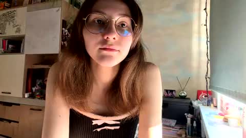 Mia online show from March 23, 1:15 pm