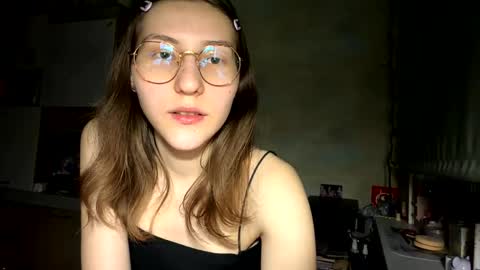 Mia online show from March 27, 5:56 pm