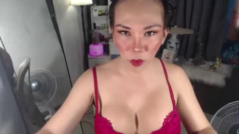 Snapshot of rencymerrit chatting on October 13, 5:29 am rencymerrit online show from October 13, 5:29 am