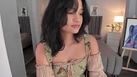 Snapshot of renee_shelby_ chatting on December 4, 9:35 pm Renee Shelby online show from December 4, 9:35 pm