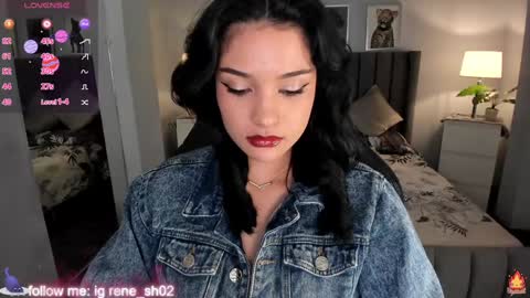 Snapshot of renee_shelby_ chatting on January 9, 12:25 am Renee Shelby online show from January 9, 12:25 am