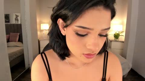 Snapshot of renee_shelby_ chatting on February 26, 7:49 pm Renee Shelby online show from February 26, 7:49 pm