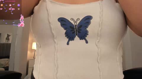 Snapshot of renee_shelby_ chatting on March 6, 12:00 am Renee Shelby online show from March 6, 12:00 am