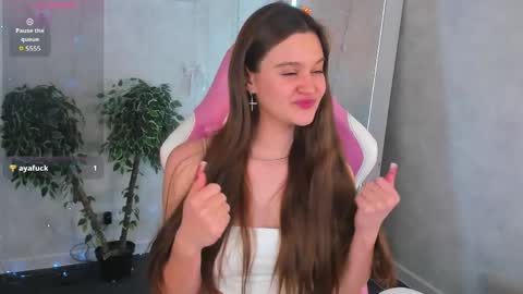Snapshot of renesmy_black chatting on May 27, 1:57 am Renesmy online show from May 27, 1:57 am