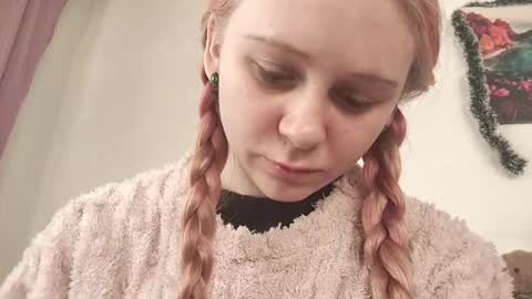 Snapshot of renettamaccarthy chatting on February 27, 5:18 am Lana online show from February 27, 5:18 am