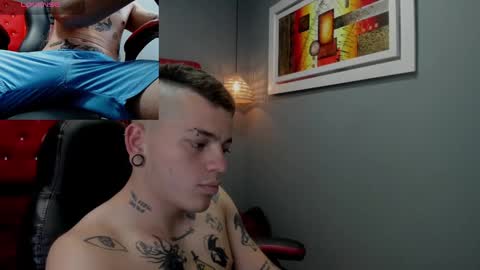 Snapshot of rennesanti chatting on January 9, 8:34 am R E N E online show from January 9, 8:34 am